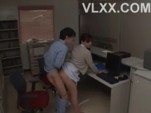 Xoa hột le chị gái vú to bướm hồng hào