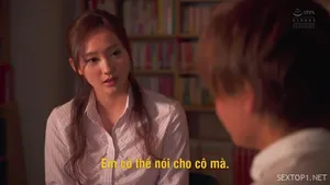 KTV gợi cảm, cô gái học đường trong sáng cắm máy rung và hát